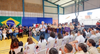 Inaugurado colégio de tempo integral para 454 alunos em Padre Bernardo